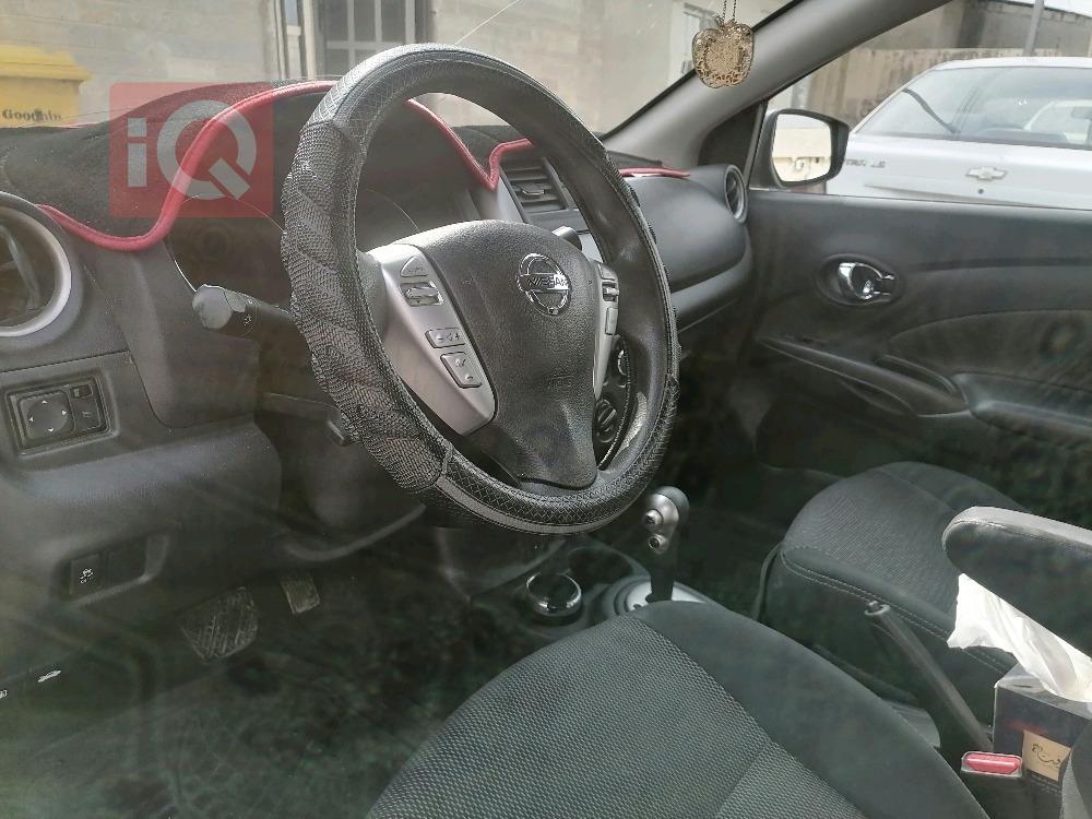 نیسان ڤێرسا